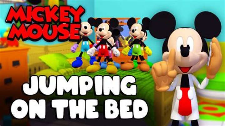 Can a mouse jump on my bed?