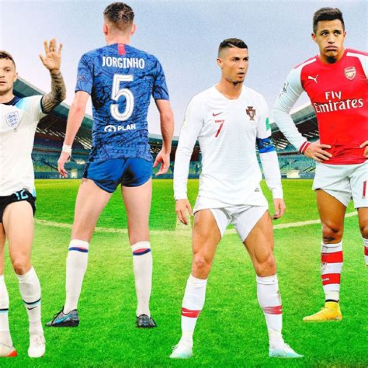 Can footballers wear pants?