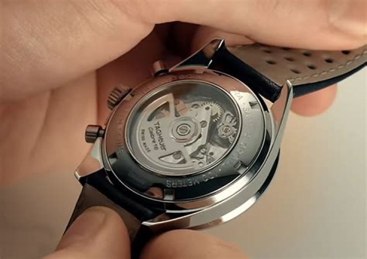 Can you manually wind an automatic watch?