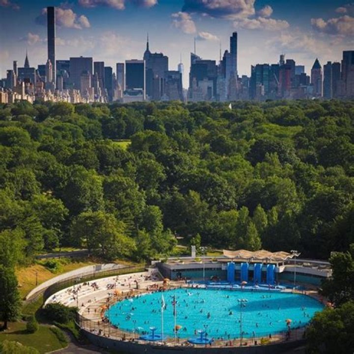 Can you swim in Central Park?