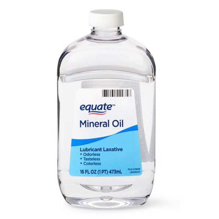 Can you use mineral oil as a carrier oil?