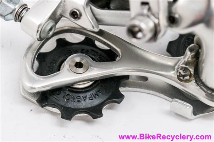 Can you use Shimano chain on Campagnolo?