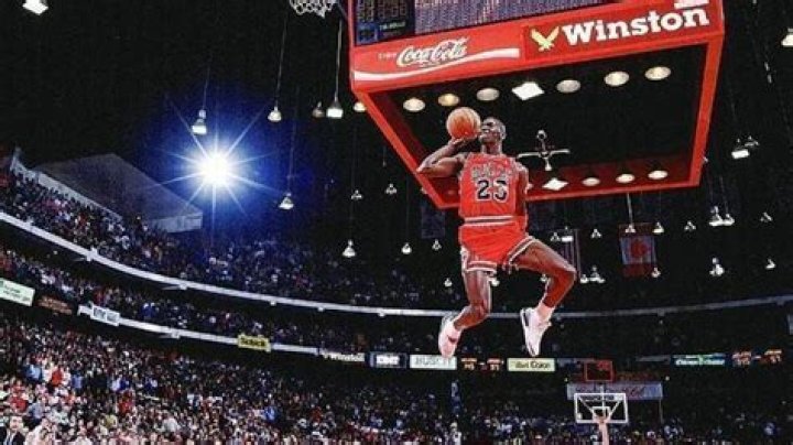 Did Michael Jordan win a dunk contest?