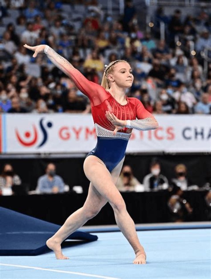 Do gymnasts stop menstruating?