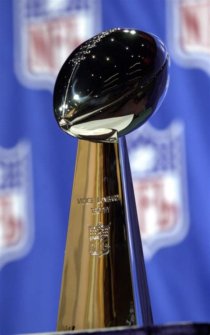 Do players get to keep the Lombardi Trophy?