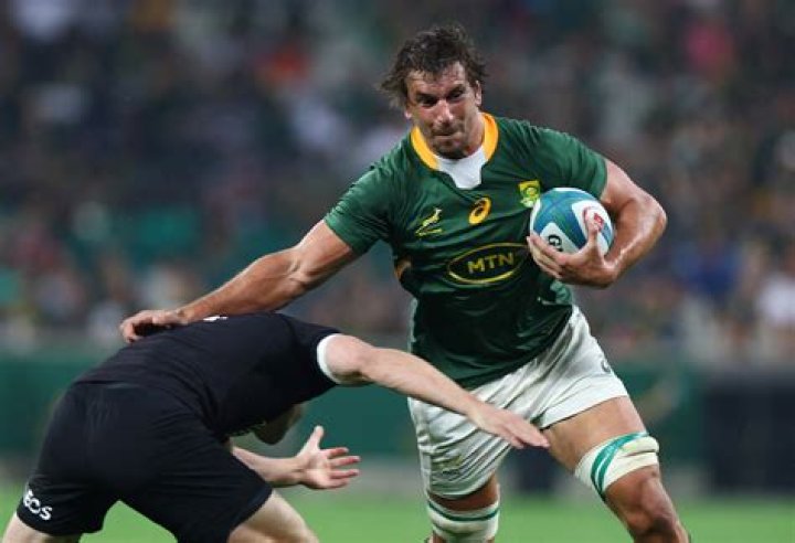 Do rugby players have to be tall?