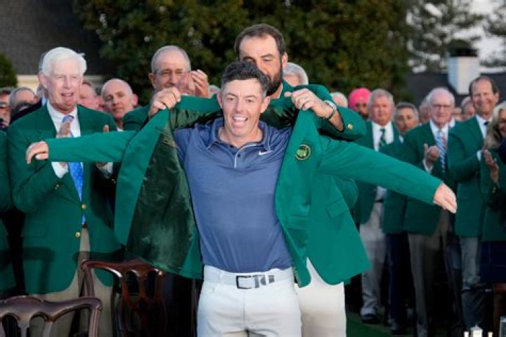Do the golfers keep the green jacket?