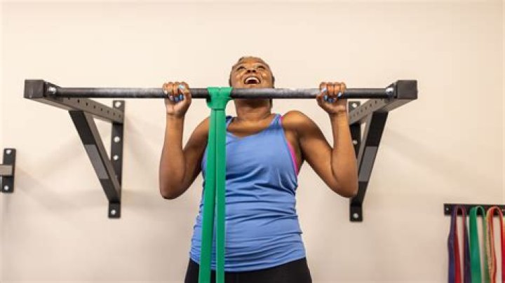 Does hand position matter in pull-ups?