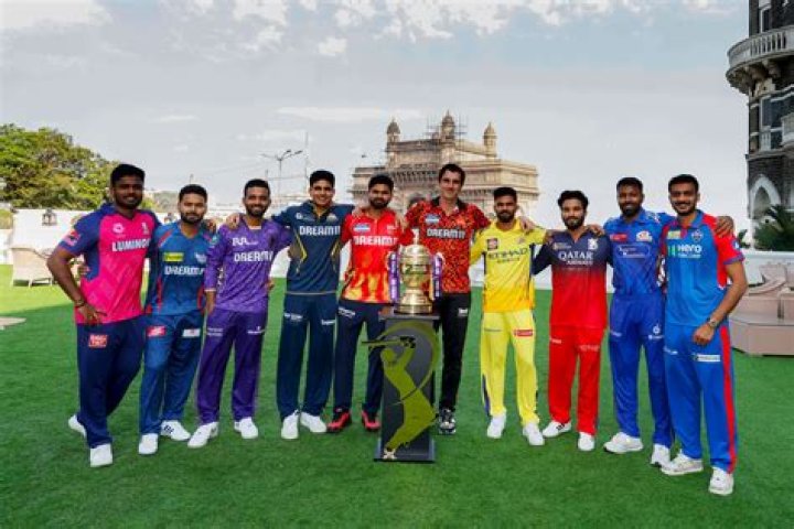 Does India have 2 cricket teams?