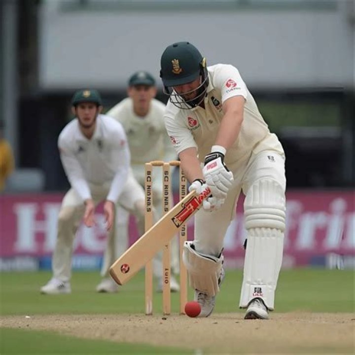 Does lbw have to pitch in line?