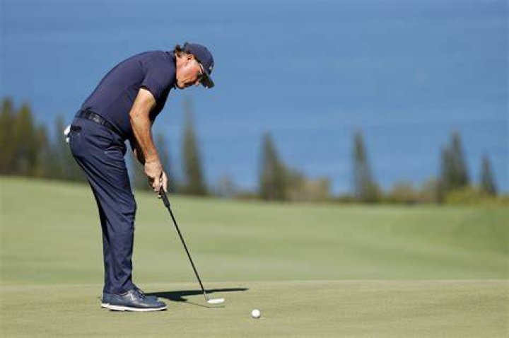 Does Phil Mickelson have a good swing?