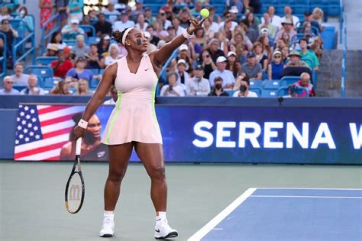 Does Serena Williams still play tennis in 2021?