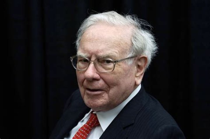 How did Warren Buffett get rich?