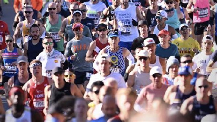 How do runners avoid raw nipples?