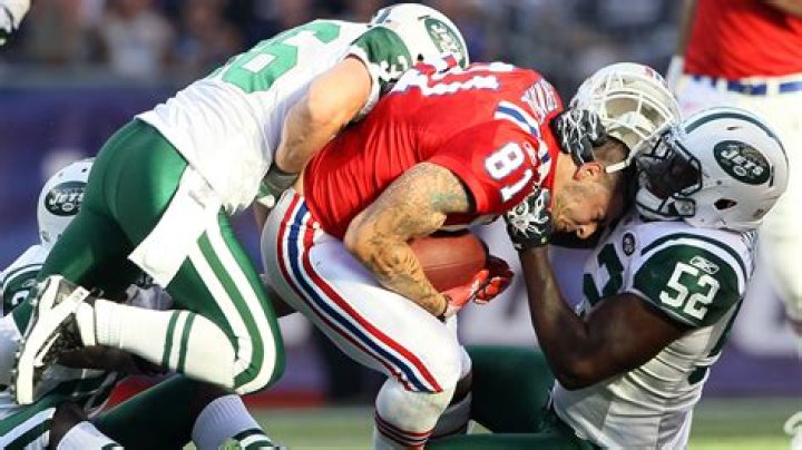 How do you leave a head to head in fantasy football?