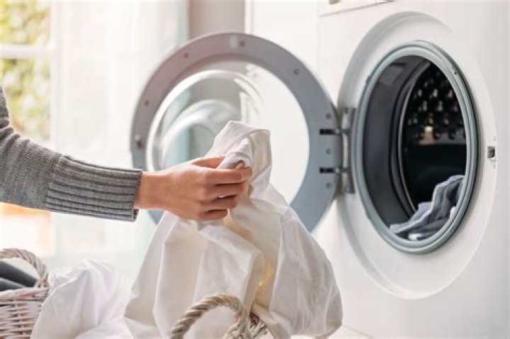 How do you wash Converse in the washing machine?