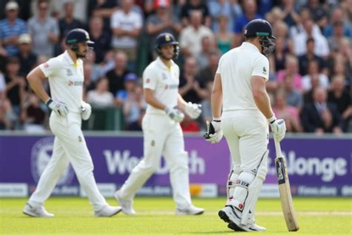 How long is the innings in Test cricket?
