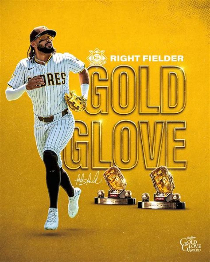 How many Gold Gloves does Griffey have?