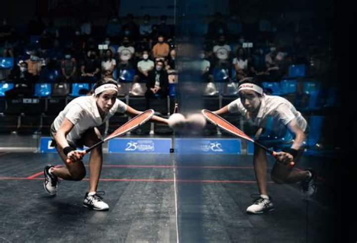 How much do squash players run?