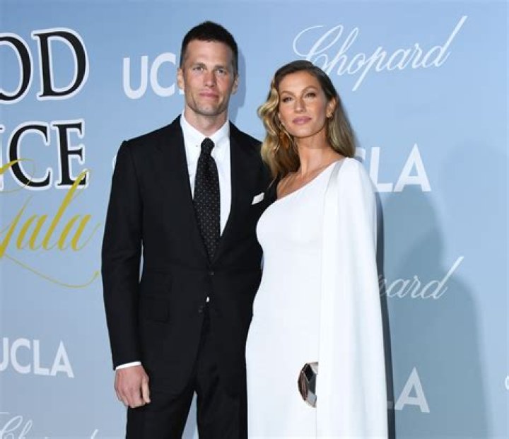 How much money is Tom Brady's wife worth?