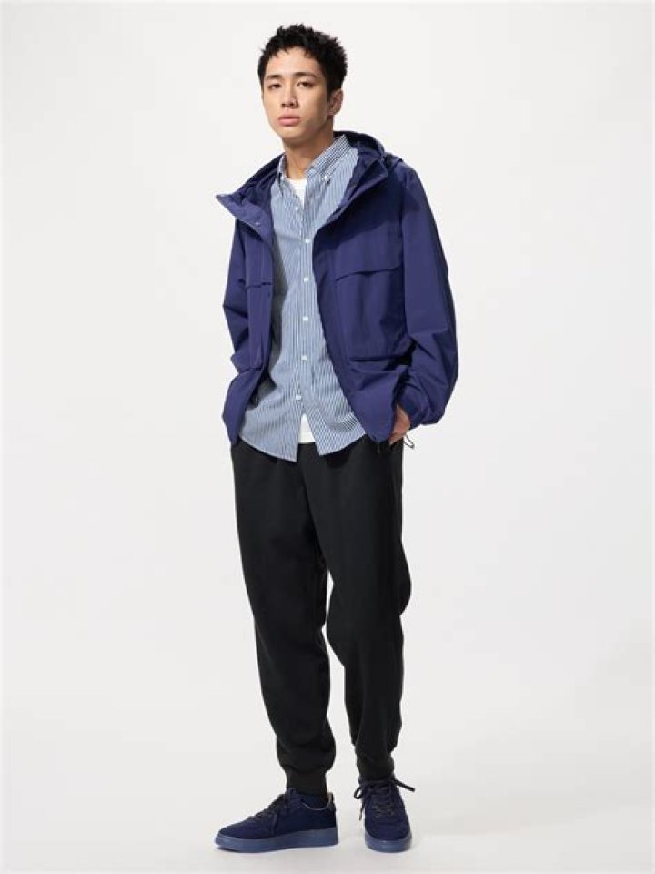 How much Uniqlo pay Roger?