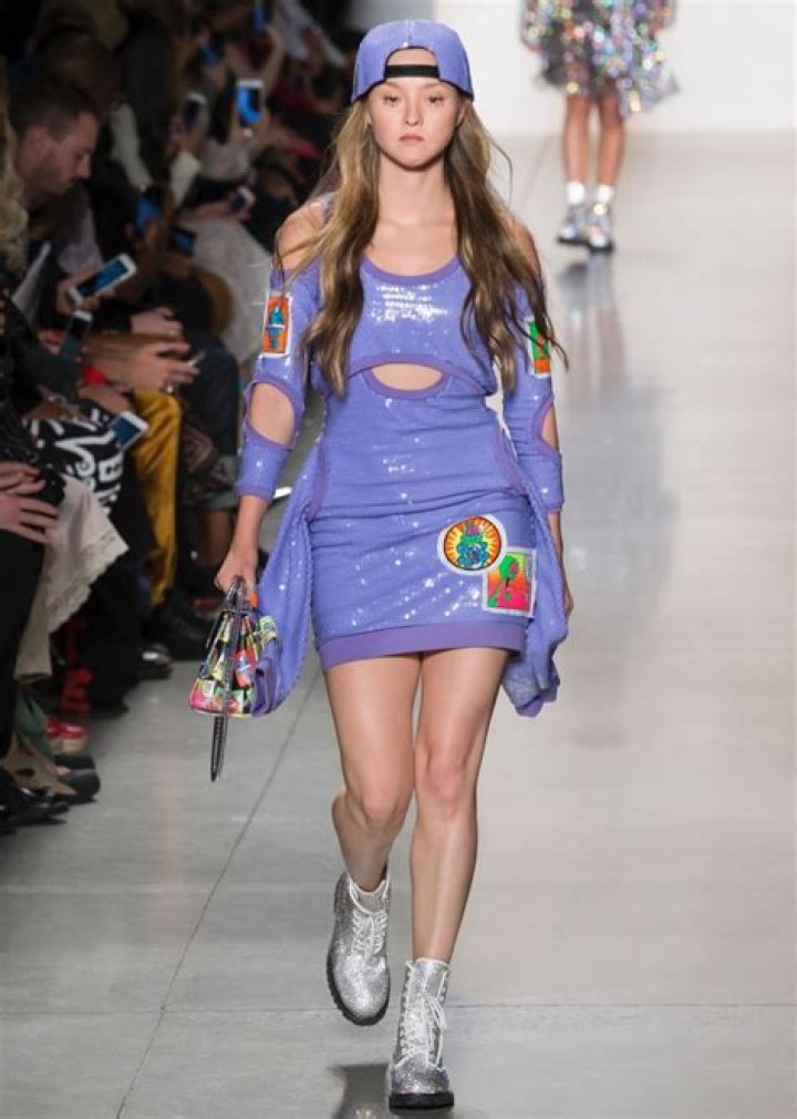 How tall is the shortest runway model?