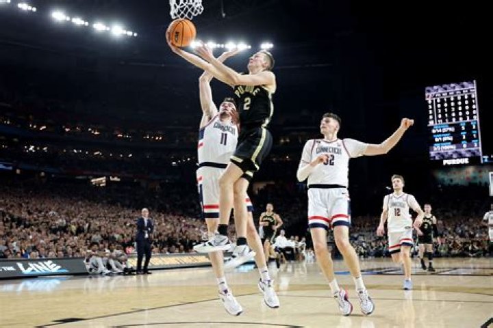 Is high school basketball quarters or halves?