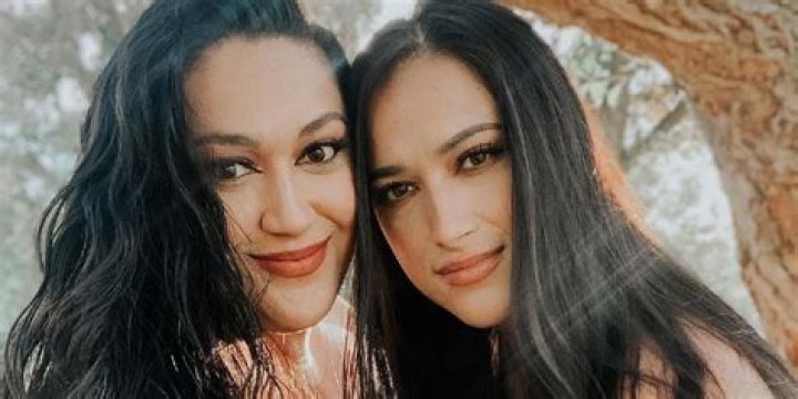 Is Kalani and Kolini twins?