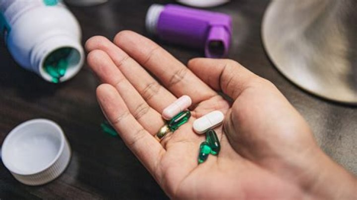 Is meloxicam stronger than naproxen?