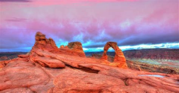 Is Mesa Arch good for sunset?