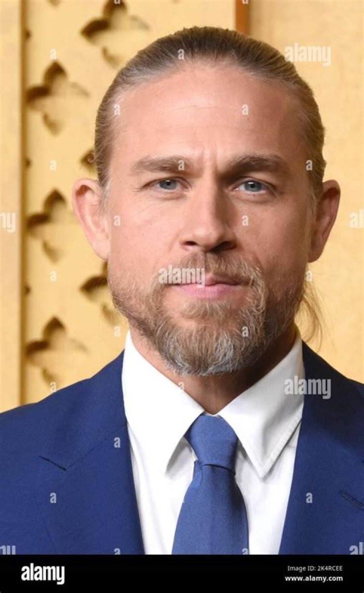 What accent does Charlie Hunnam have?