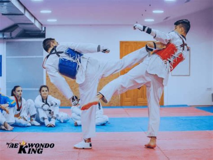 What are the rules and scoring in Taekwondo?
