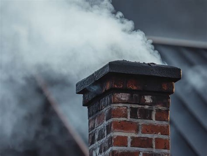 What color should chimney smoke be?