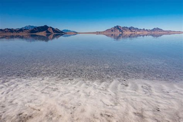What is there to see between Salt Lake City and Arches National Park?
