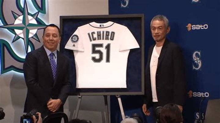 What records does Ichiro hold?