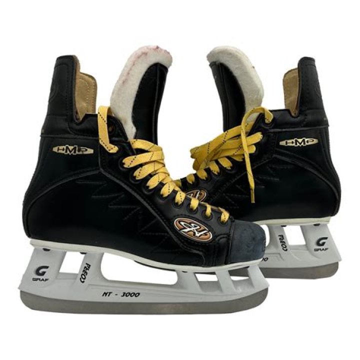 What skates did Gretzky wear?