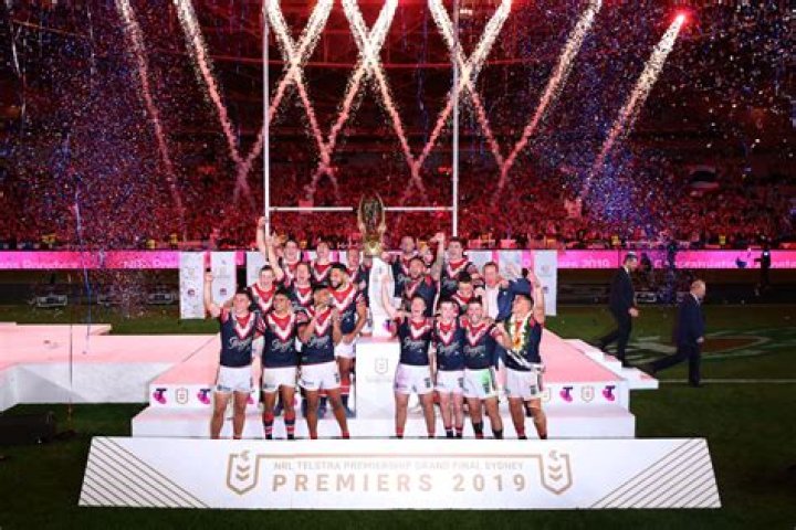 Which AFL teams have won 3 premierships in a row?