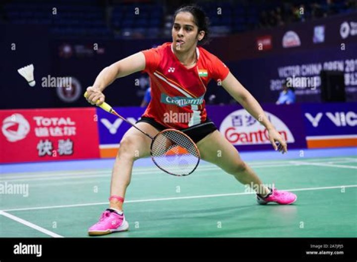 Which racket does Saina Nehwal use?