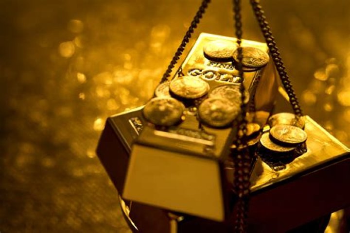 Who has the most Gold Gloves at catcher?