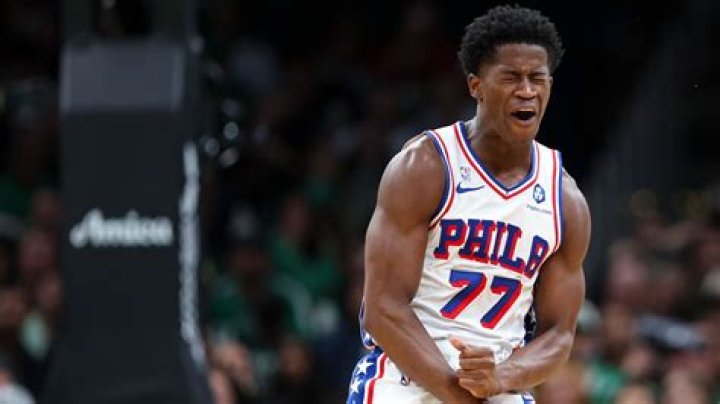 Who is 25 years old on the 76ers?