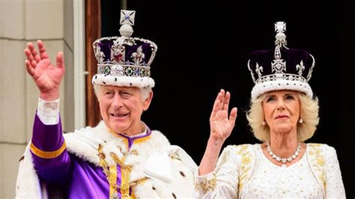 Who is the king of Outswing?