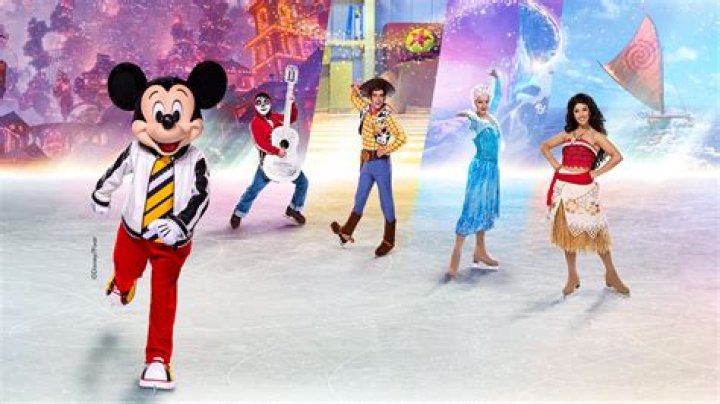 Who plays Elsa in Disney On Ice?
