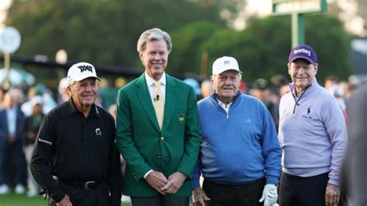 Why are PGA players wearing ribbons today 2021?