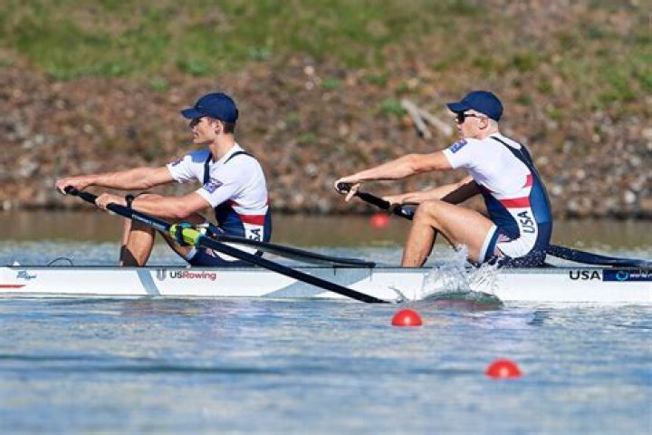 Why are there A and B finals in rowing?