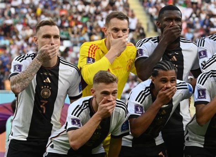 Why do trainers squirt water in players mouths?