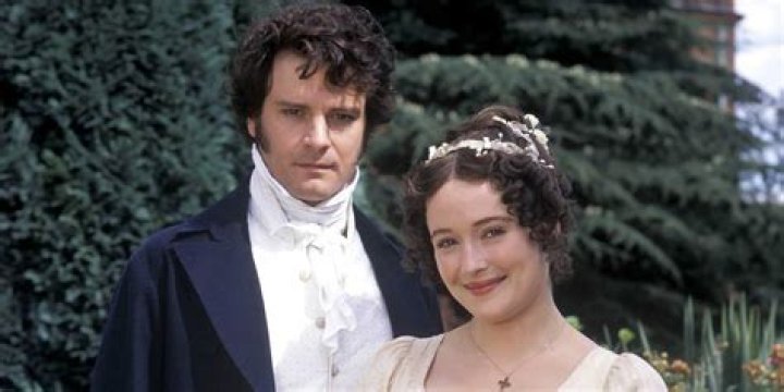 Why does Elizabeth dislike of Darcy increase?