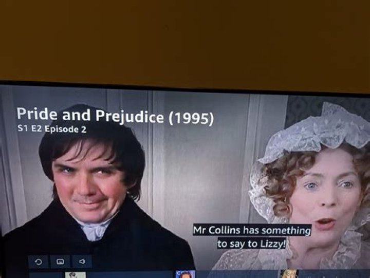 Why does Mr. Collins propose to marry Elizabeth in Pride and Prejudice?